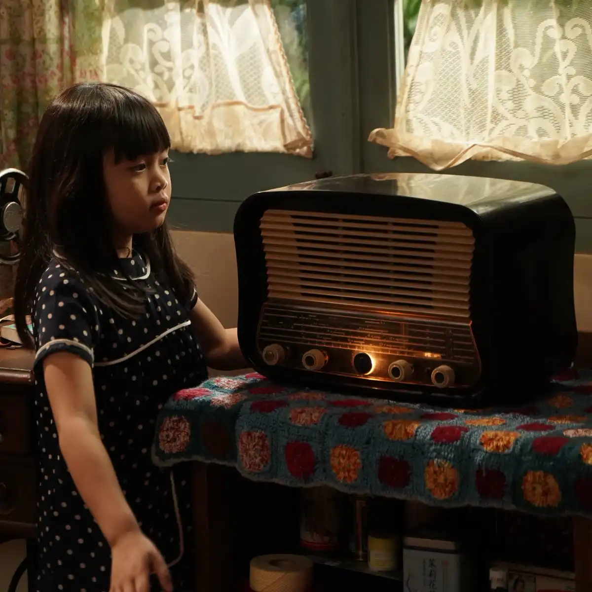 Bioskop dan Radio: Saksi Bisu Ritual Hiburan Zaman Dulu