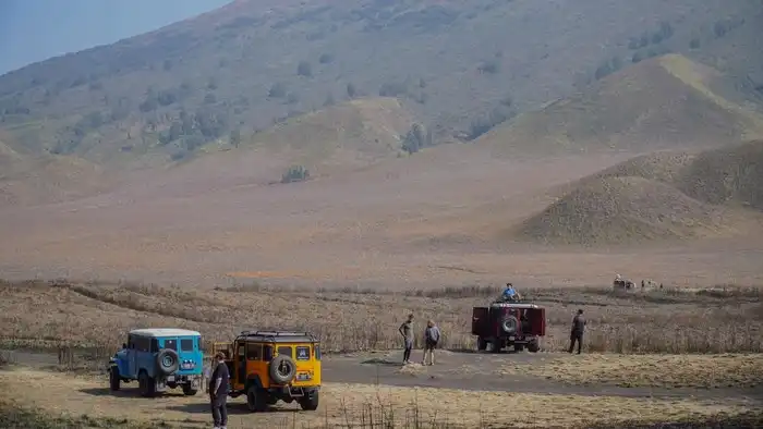 Gunung Bromo Ditutup Total Akibat Kebakaran Hutan