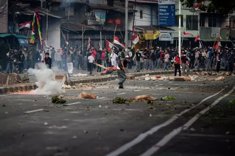 Krisis Kepercayaan Publik: Ketika Transparansi Kalah oleh Kepentingan