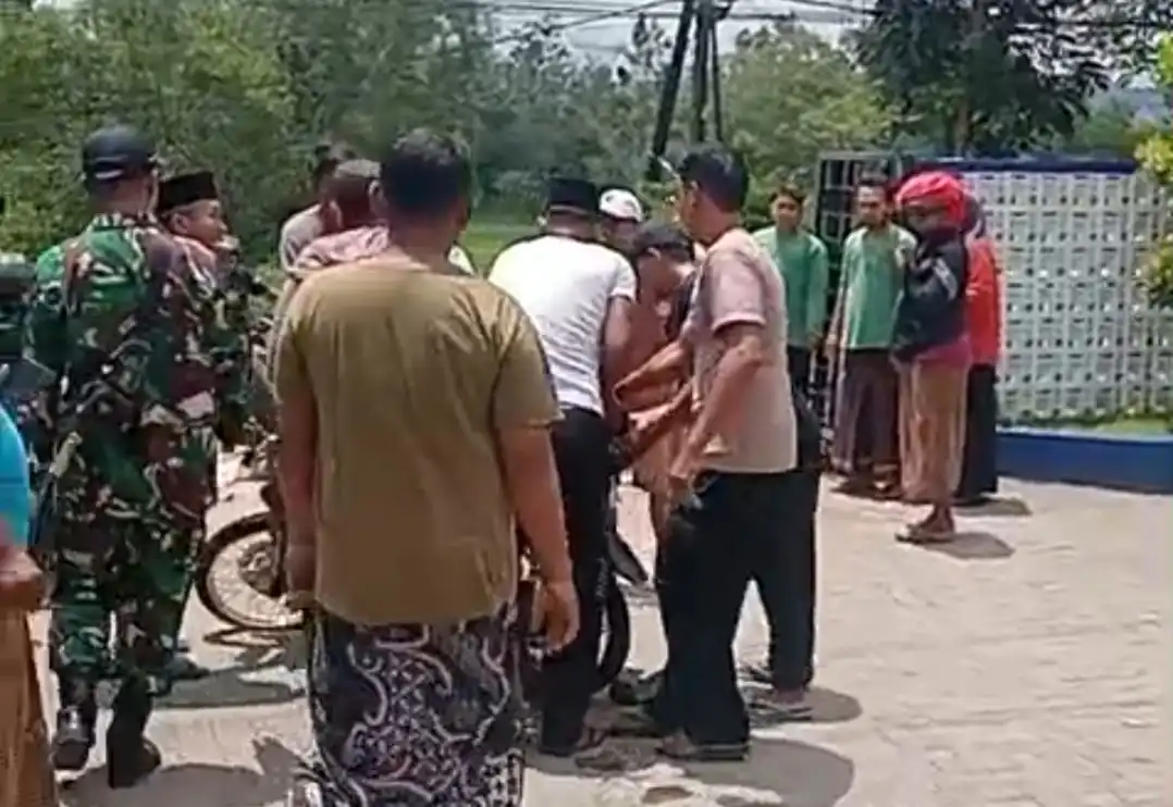 Maling di Sampang Dimassa dan Motor Dibakar, Polisi: Ancaman Pidana 7 Tahun Penjara