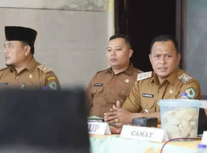 Wakil Bupati Pamekasan Minta Kades dan Lurah Respon Cepat Aspirasi Masyarakat