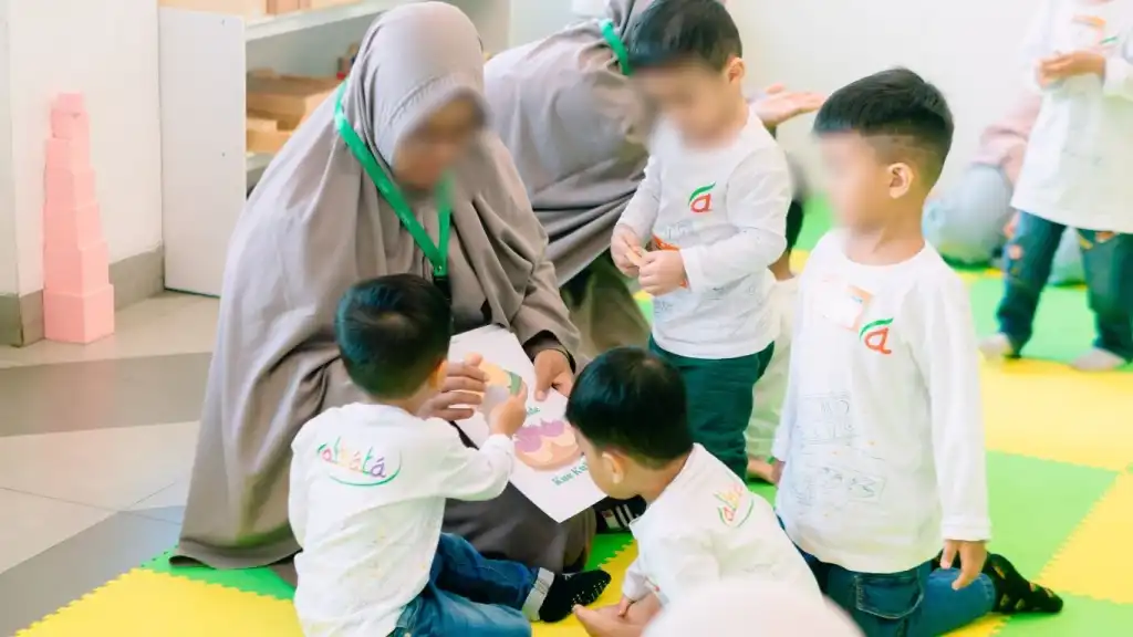 Cara membangun komunikasi antara orang tua dan anak