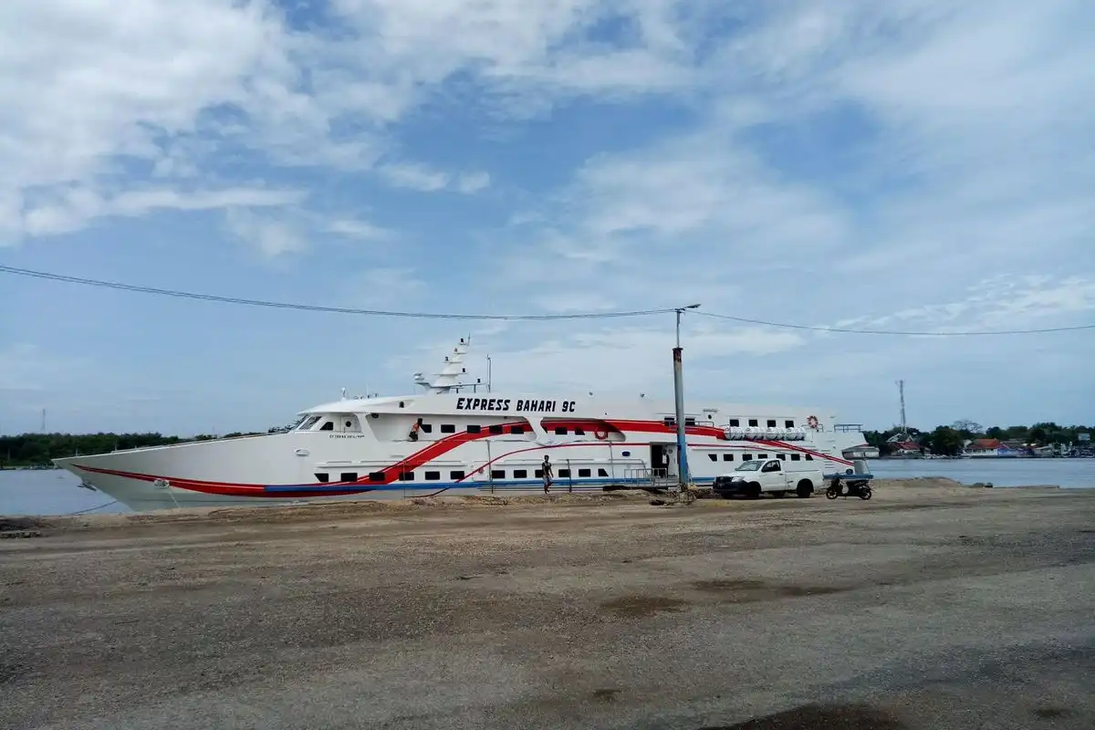 KSOP Kalianget Sumenep Perpanjang Larangan Berlayar Akibat Gelombang Tinggi