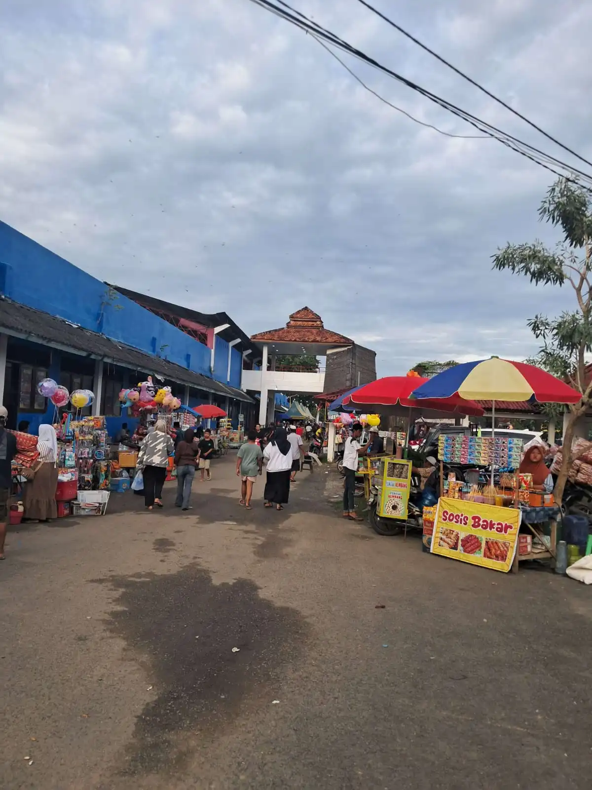 Konser Valen, PKL Padati Area GOR A Yani Sumenep