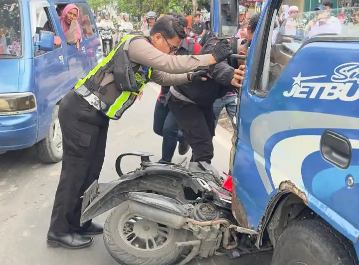 Kecelakaan Maut di Depan Poltera Sampang, Mahasiswi Tewas di Lokasi
