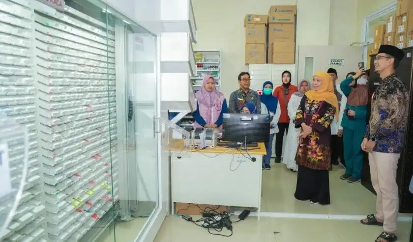 Gunakan Inovasi Robotik, Antrean Pasien di RSUD Syamrabu Bangkalan Berhasil Dipangkas
