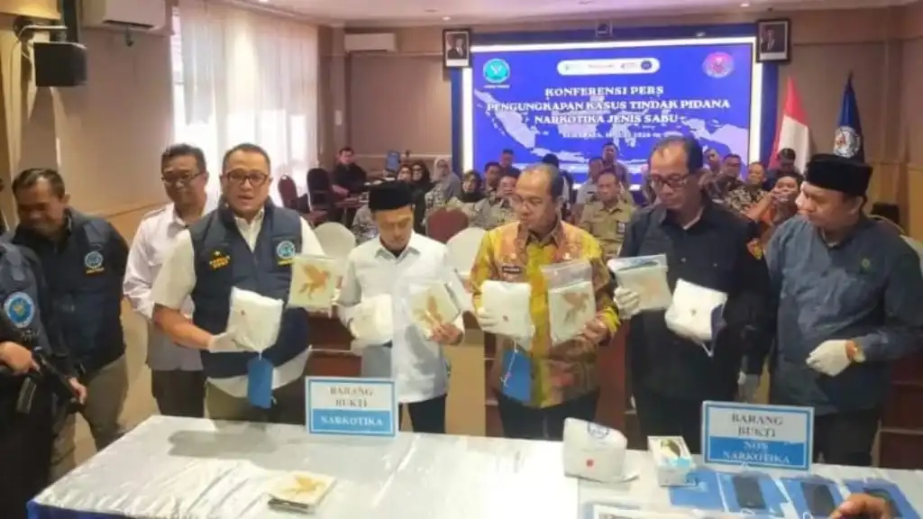 BNNP Jatim Gagalkan Penjualan Sabu 5,4 Kg di Bangkalan, 2 Tersangka Ditangkap