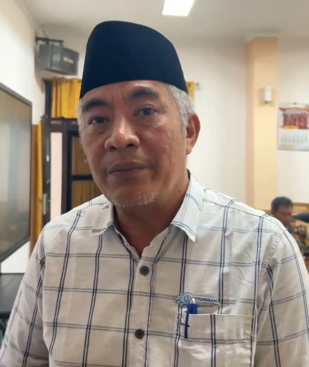 Direktur PDAM Trunojoyo Sampang Akui Ada Oknum Petugas Jual Sambungan Air Ilegal