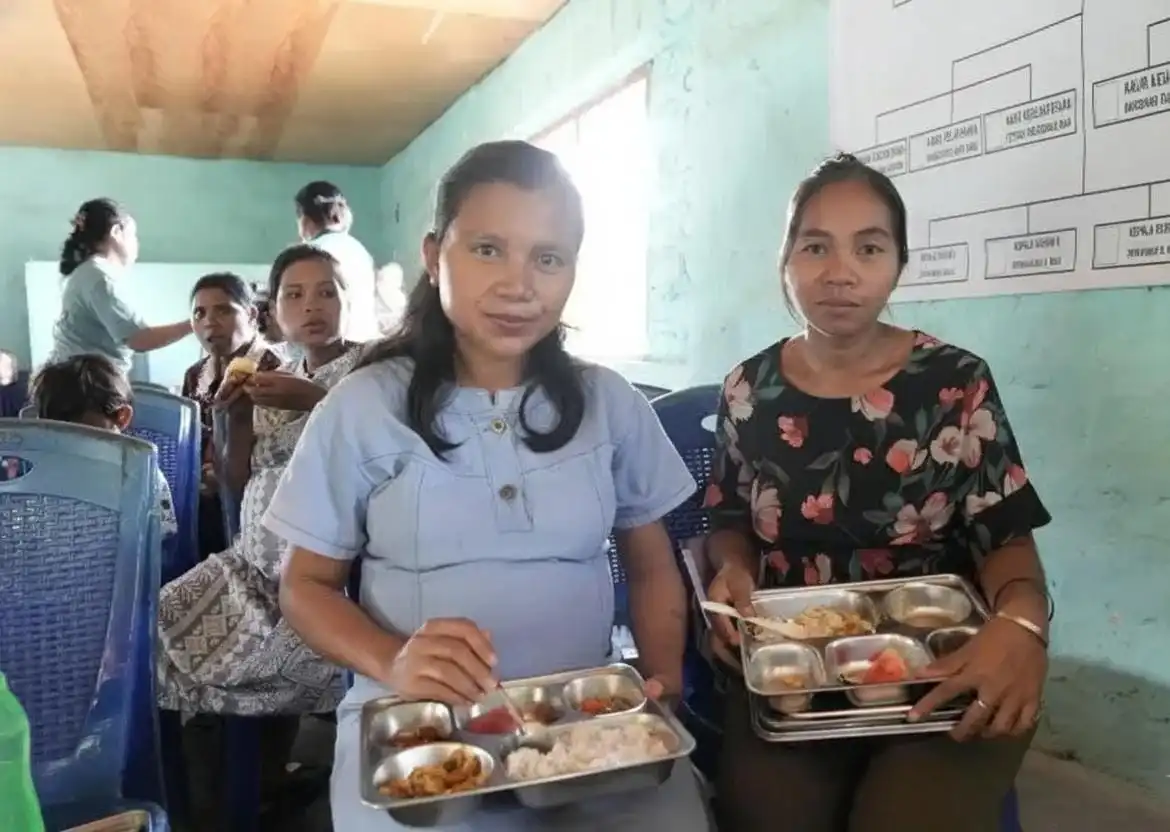  Dinkes Sampang Desak SPPG Koordinasi dengan BKKBN dalam Distribusi Gizi Kelompok 3B