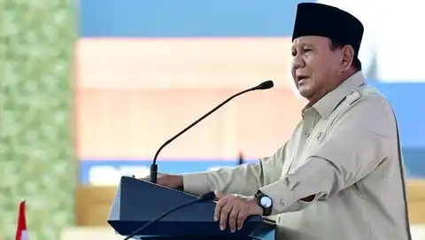 Prabowo Heran Ekonomi Tumbuh tapi Rakyat Miskin Tambah: Ini Aneh, Anomali!