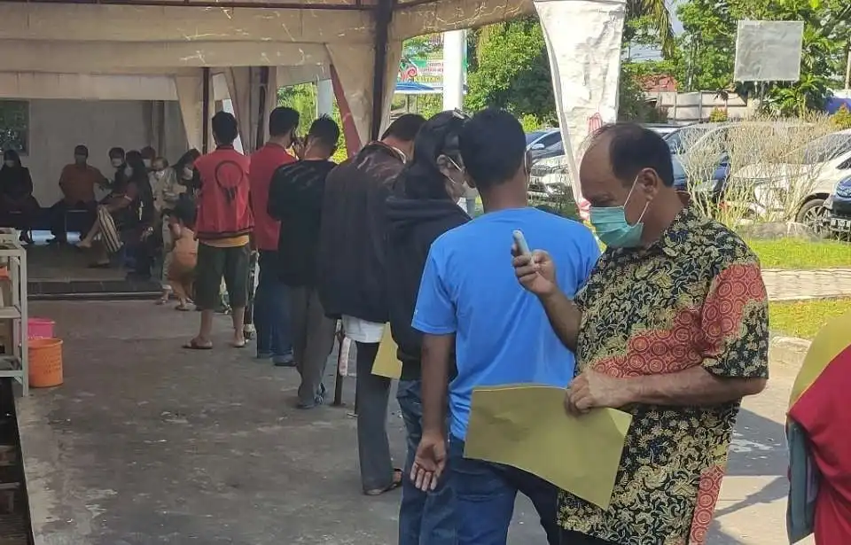 Budaya Antri di Era Sekali Klik: Antara Kesabaran dan Kecepatan Digital