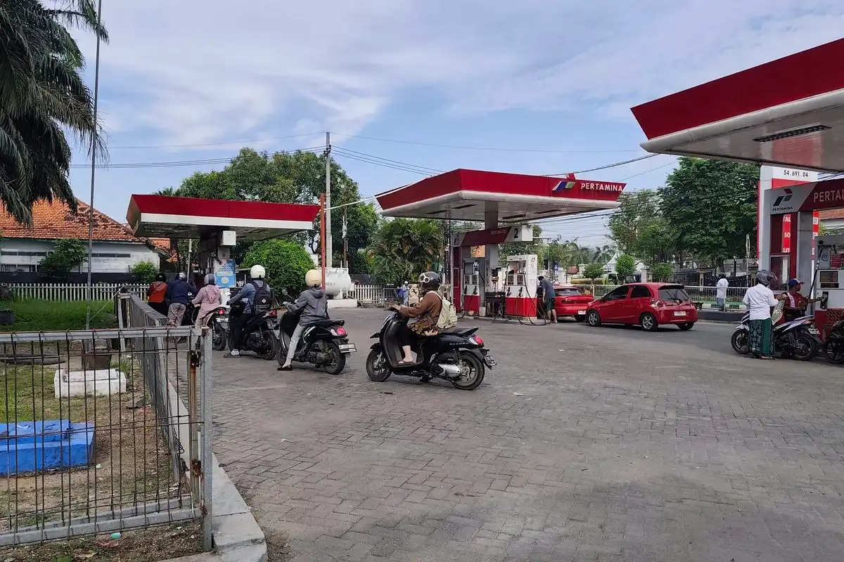 Antrean Pertalite di SPBU Bangkalan Panjang, Pertamina Pastikan Stok Aman
