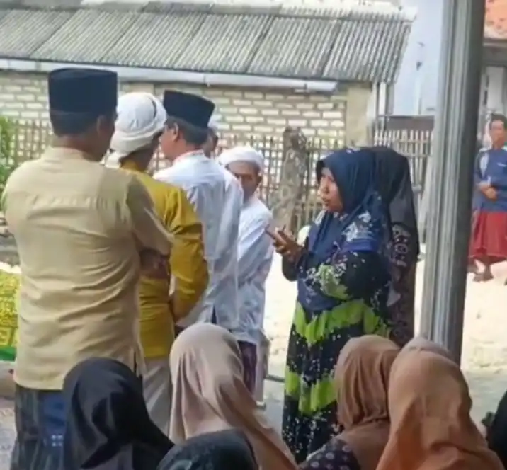 Diduga Gegara Hutang, Pemakaman Jenazah di Sampang Sempat Tertunda