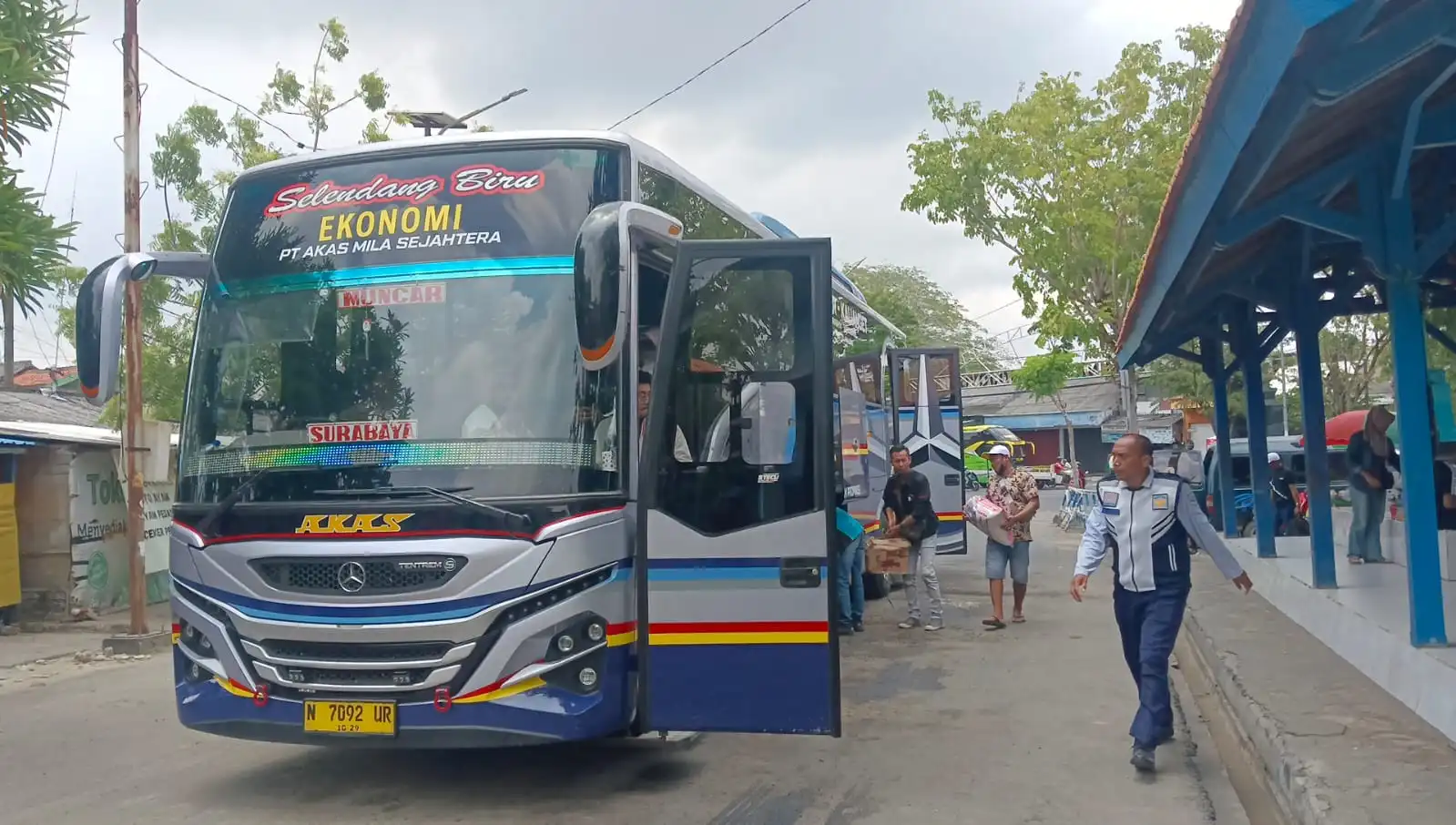 Arus Balik Lebaran 2026, Penumpang di Terminal Sampang Tembus 2.000 Orang