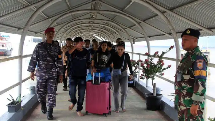 Disnaker Sampang Ingatkan Bahaya Kerja Ilegal di Luar Negeri
