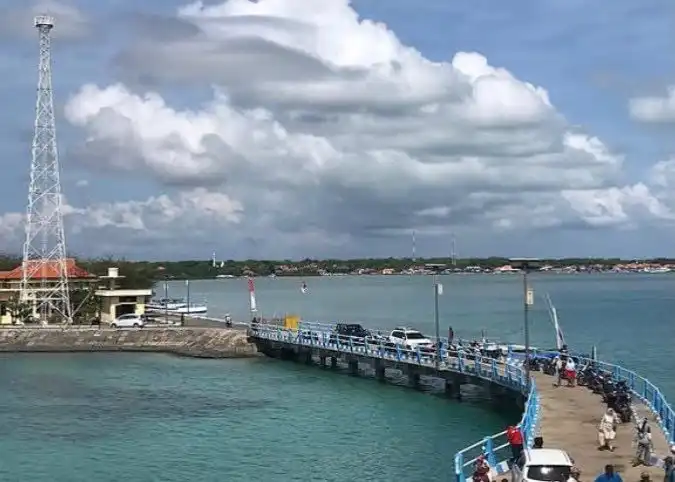 Pulau Raas Sumenep Terisolir Akibat Cuaca Buruk, Pasokan Logistik Terganggu