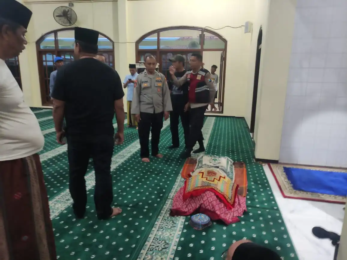 Hendak Salat Magrib, Warga Sampang Ditemukan Meninggal di Masjid