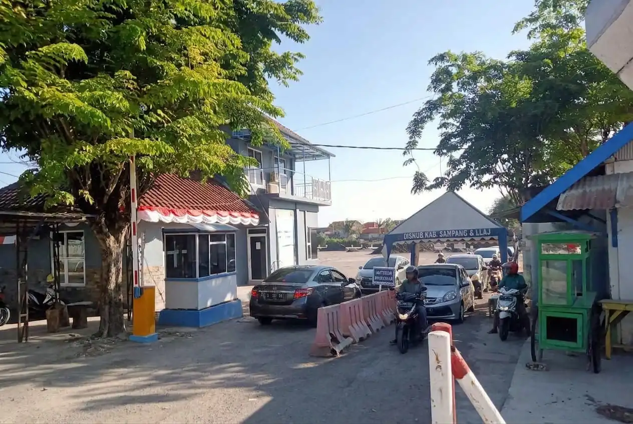 PAD Pelabuhan Tanglok Sampang Baru 53,7 Persen, Target Rp206 Juta Terancam Tak Tercapai