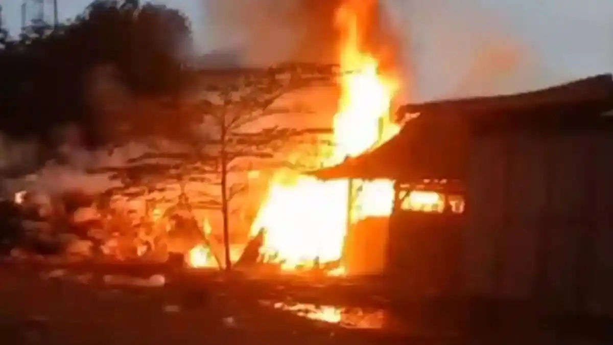 Kios Pasar Kwanyar Terbakar, Pemkab Bangkalan Evaluasi Ketersediaan Kontainer Sampah