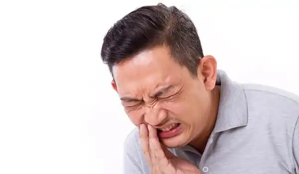 Bukan Cuma Panas Dalam, Waspadai Sakit Gigi Geraham di Malam Hari