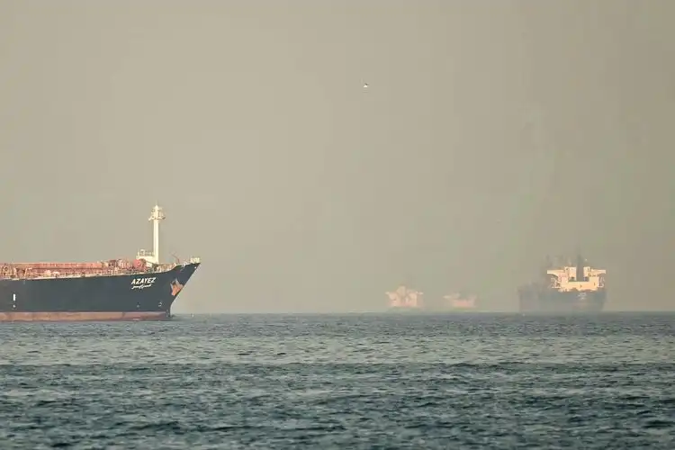 3 WNI Asal Bangkalan yang Tertahan di Selat Hormuz Bisa Komunikasi dengan Keluarga