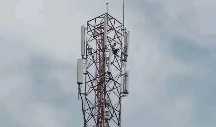 Remaja di Bangkalan Tewas Usai Lompat dari Tower BTS