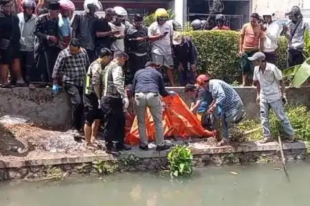 Mayat Tanpa Identitas Ditemukan Mengapung di Sungai Bangkalan 
