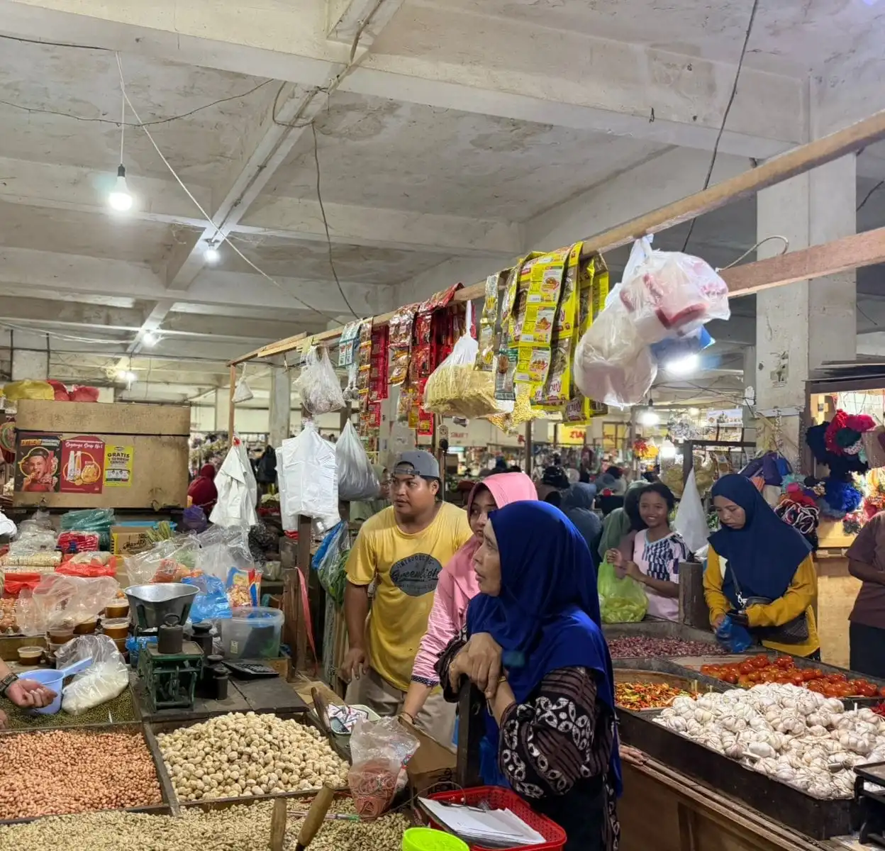 Diskopindag Sampang Ingatkan Pedagang Patuhi HET dan Jaga Stabilitas Harga