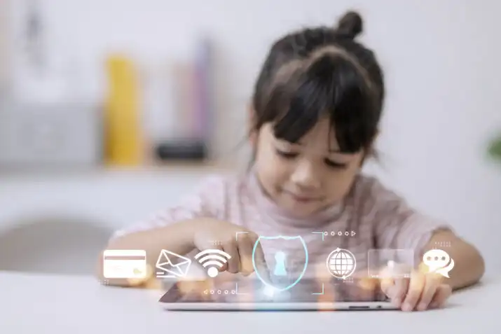Tips Keamanan Anak di Media Sosial: Panduan bagi Orang Tua untuk Mencegah Risiko Kejahatan Digital