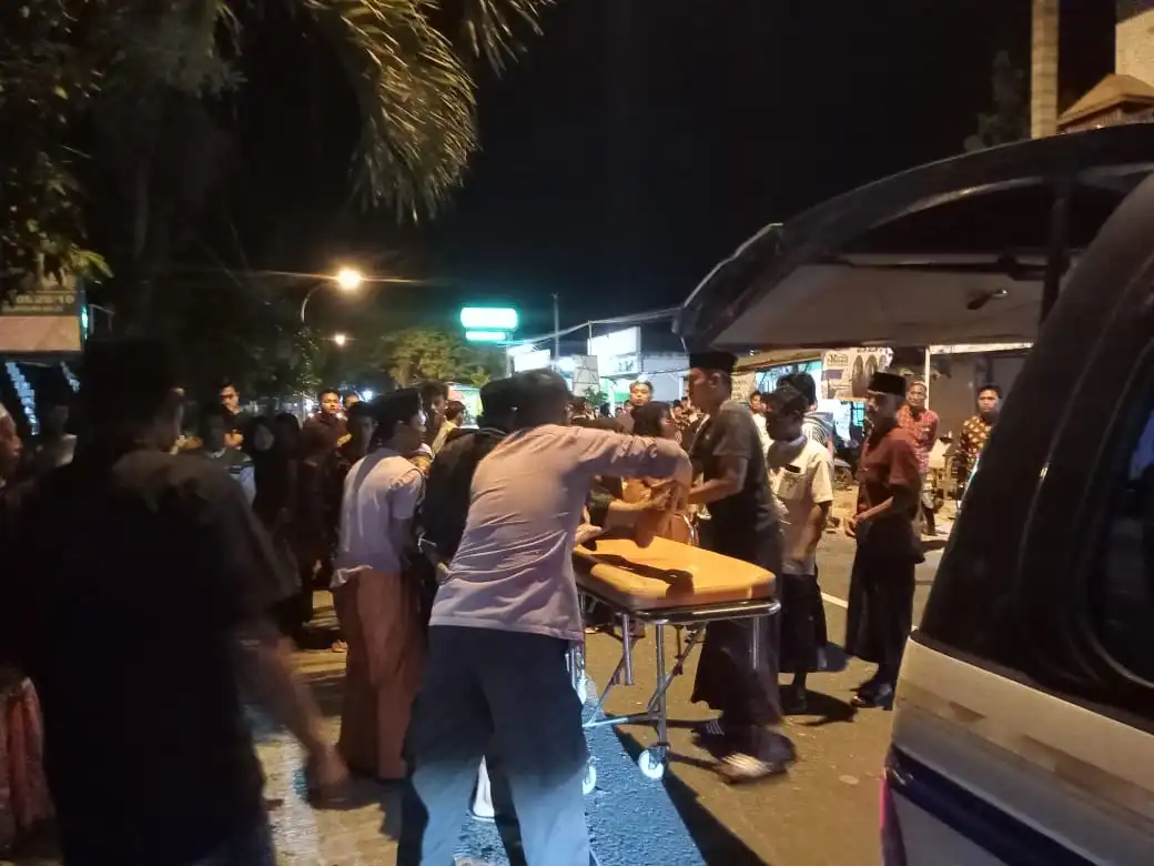 Kecelakaan Motor vs Motor di Sampang, Seorang Kakek Meninggal di TKP