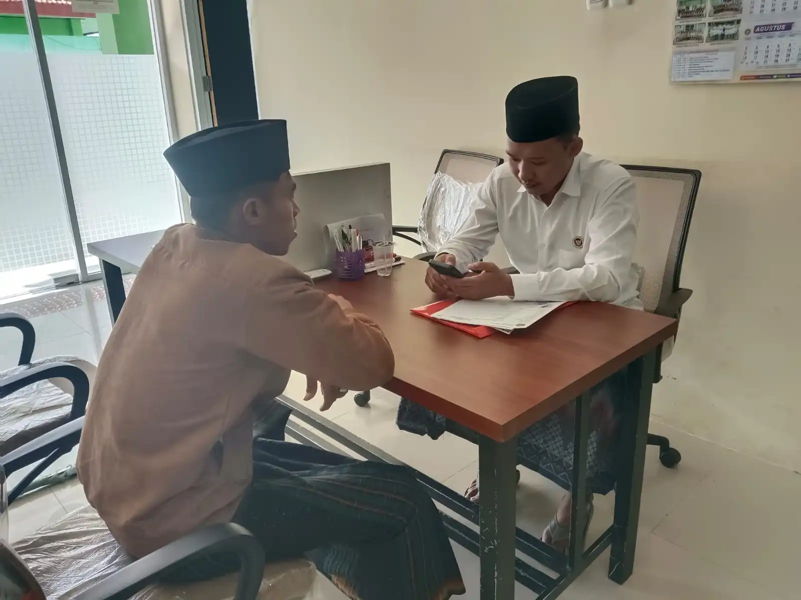 Imbau Cek Antrean Haji Mandiri, Kemenhaj Sampang: Cukup Pakai 10 Digit Nomor Porsi
