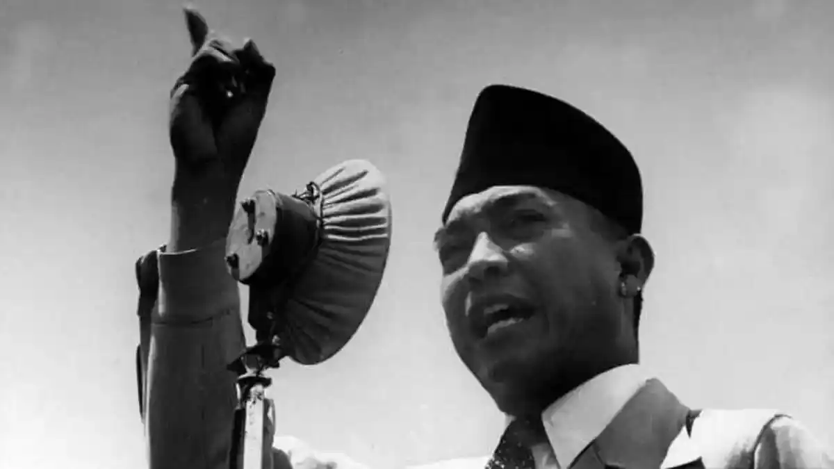 Peringati Bulan Bung Karno, Semua ASN Laki-laki di Sumenep Kenakan Peci Hitam Selama Juni