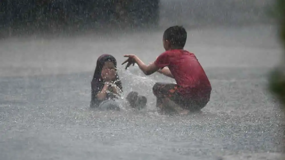 Mandi: Lebih dari Sekadar Bersih