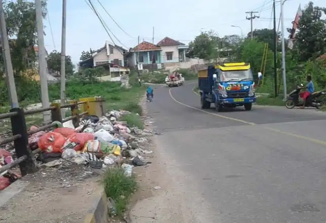 Ultimatum Pemkab soal Darurat Sampah Pantura, DPRD Sampang: Ini Bom Waktu