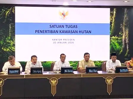 Prabowo Cabut Izin 28 Perusahaan Perusak Hutan di Sumatra