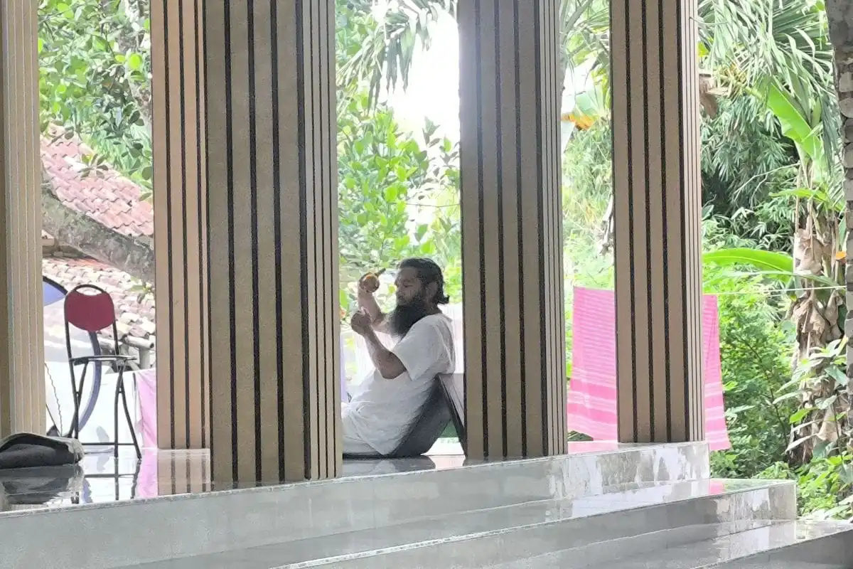 7 WNA Bangladesh Tinggal di Pamekasan, Warga: Mereka Sering Bergerombol di Perkampungan