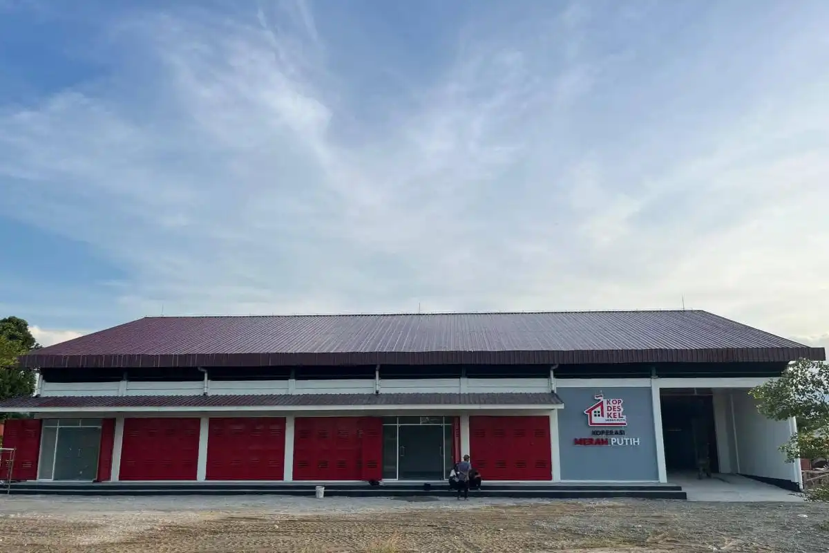 Atap Gedung KDKMP Gunakan Seng, Dandim 0828/Sampang: Pembangunan Tahap Kedua Pakai Genteng