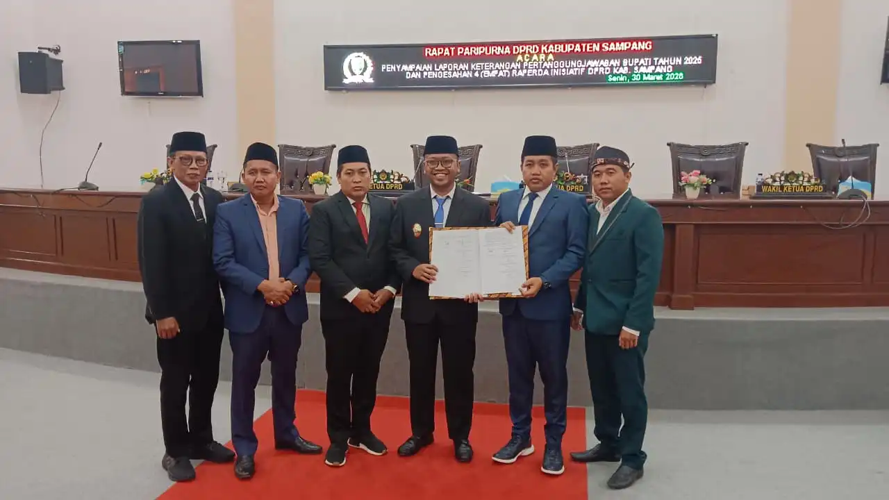DPRD Sampang Sahkan 4 Raperda Strategis, Fokus Kemiskinan hingga Desa Wisata