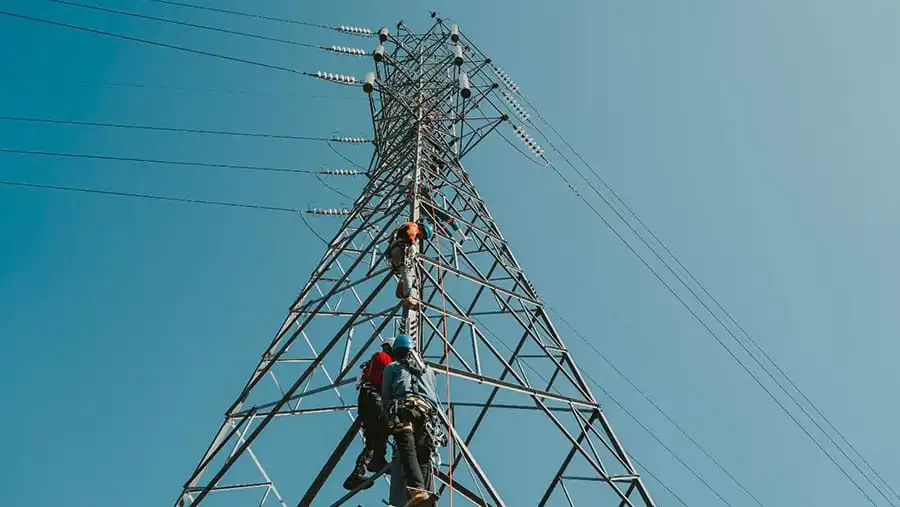 PLN Pastikan Listrik di Jatim Pulih, Janji Tak Ada Pemadaman Bergilir