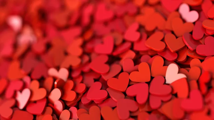 Seni Menjaga Hati dan Dompet Saat Jatuh Cinta di Era Modern