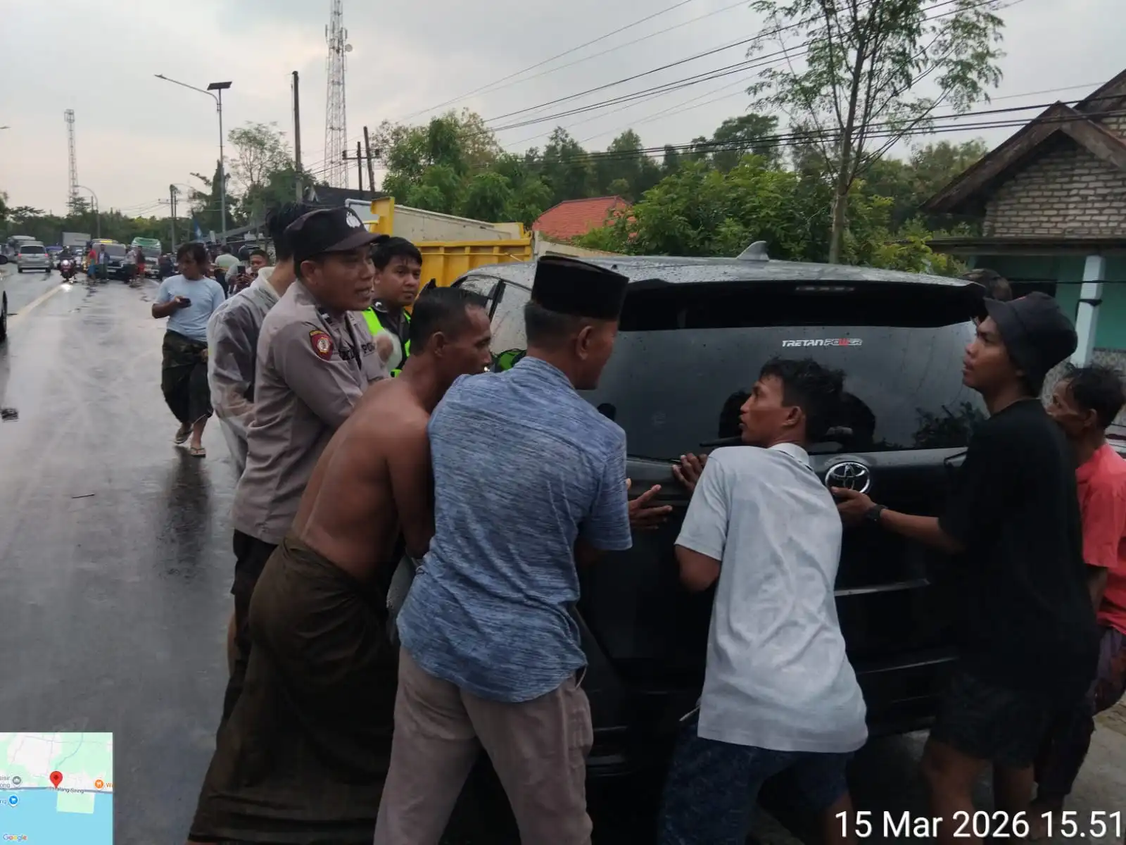 Tabrakan Innova vs Rush di Camplong Sampang, 4 Orang Luka-luka
