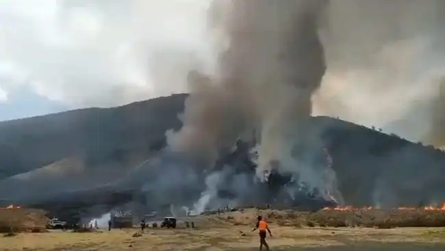 Bromo Ditutup Akibat Kebakaran, Wisatawan Bisa Ajukan Reschedule atau Refund Tiket