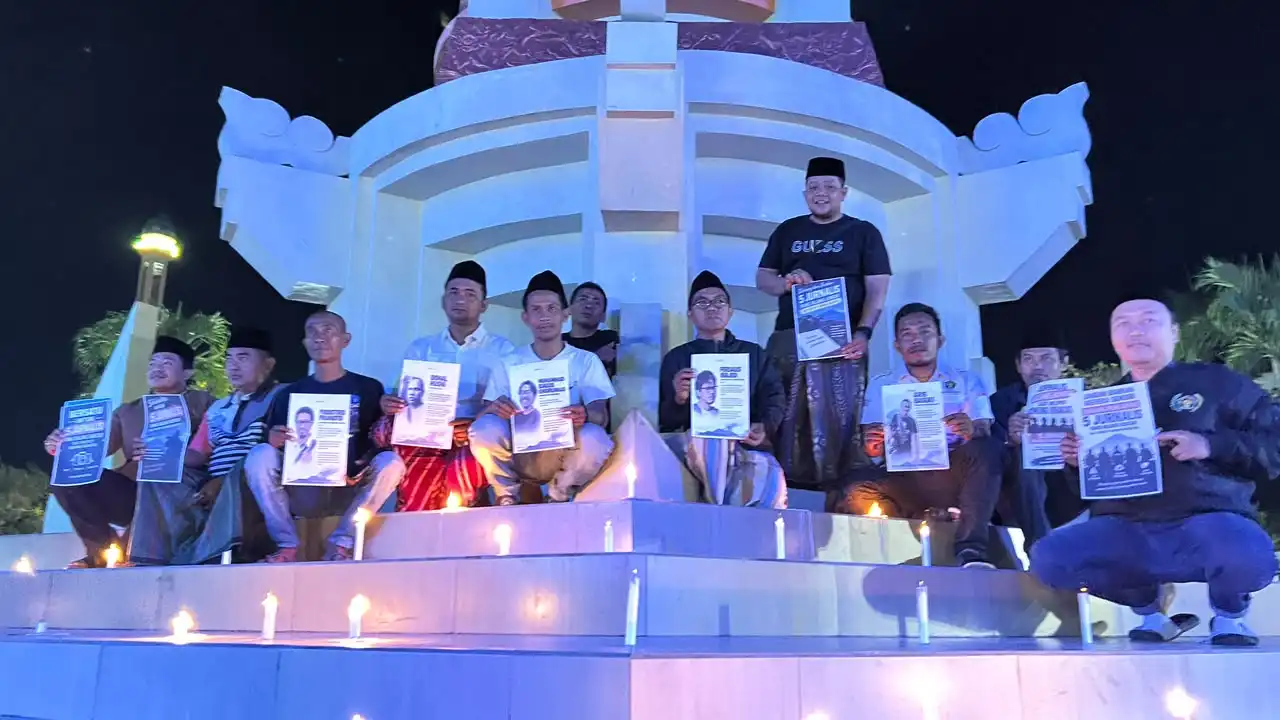 Wartawan Sampang Gelar Doa Bersama untuk 5 Jurnalis Hilang Kontak di Selat Sunda