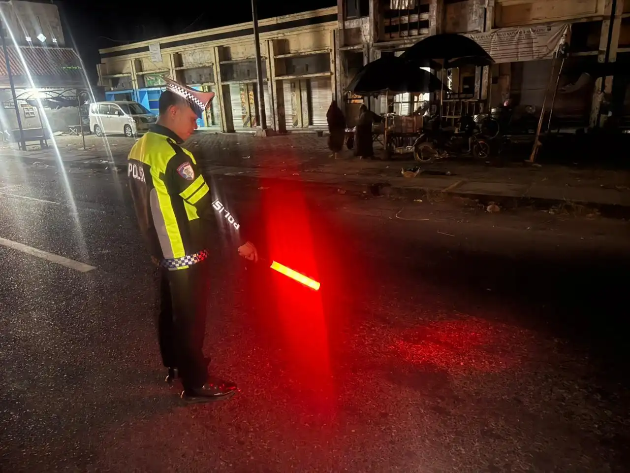 Pejalan Kaki Tewas Tertabrak Mobil di Jalan Raya Camplong Sampang