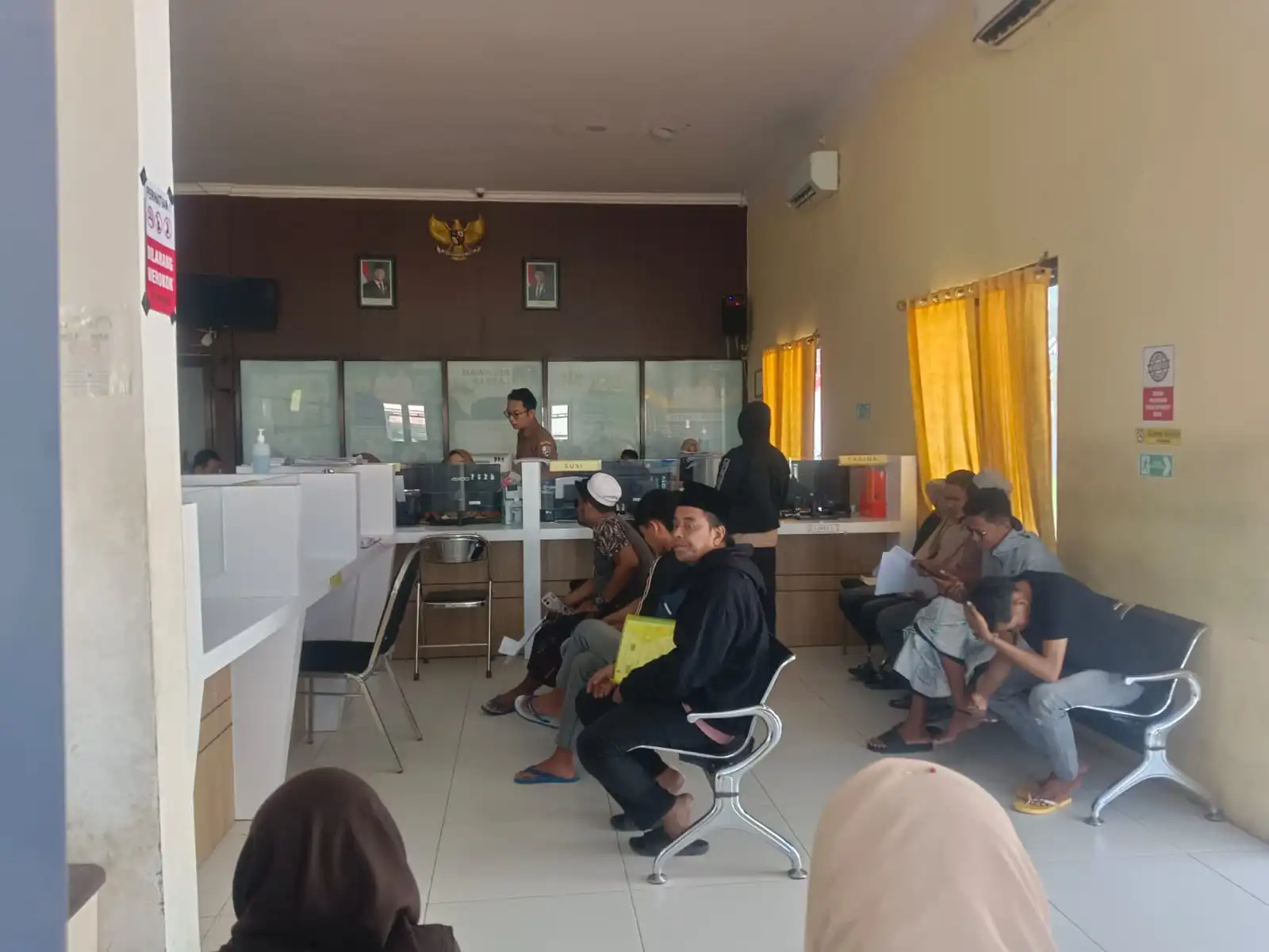 Antisipasi Pungli, Dispendukcapil Sampang Imbau Warga Urus KTP Hilang Tanpa Calo