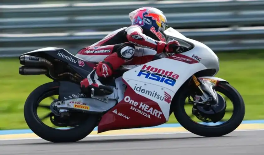 Veda Ega Pratama Pecahkan Rekor Poin Debutan Honda Team Asia di Moto3