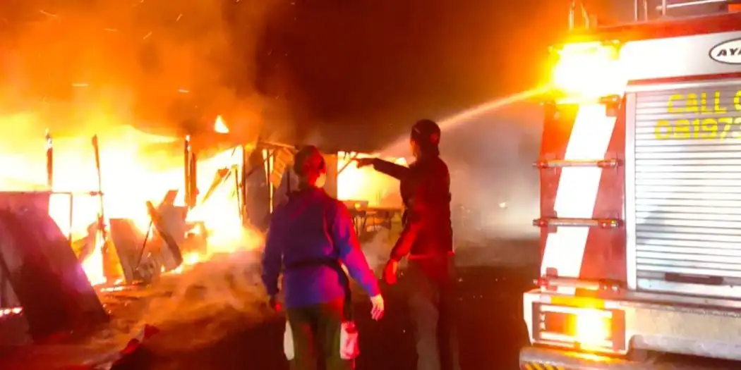 Kebakaran di Pamekasan, 4 Warung Sayur Terdampak