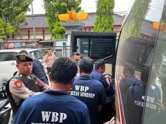 Polisi Bongkar Sindikat BBM Subsidi llegal Antarkota di Bangkalan, 5 Tersangka Diamankan