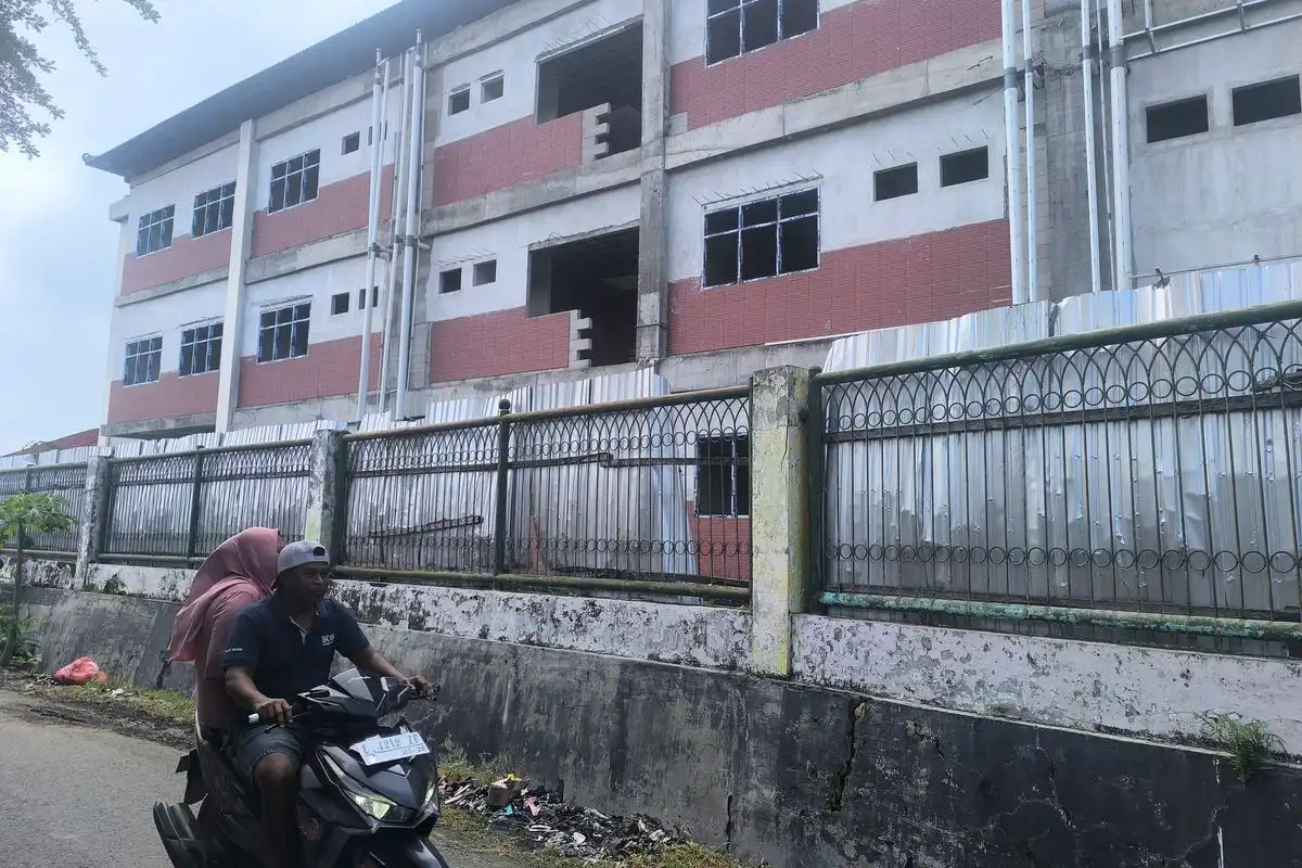 Gedung Baru RSUD Smart Pamekasan Mangkrak, Ini Kata Bupati Kholilurrahman