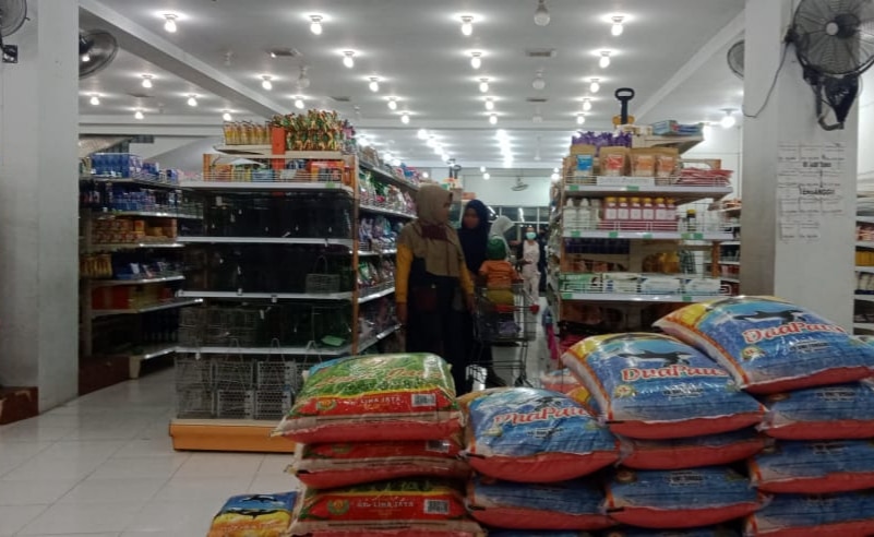 Toko Modern Menjamur, Pedagang Lokal Menjerit Omset Penjualan Turun